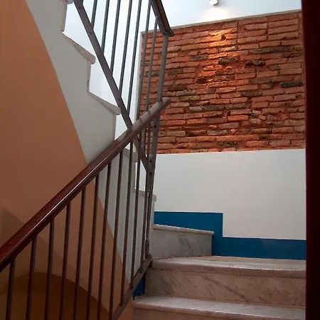 Politi Aparthotel