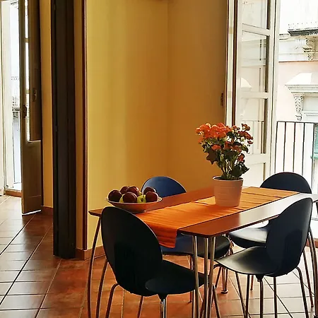 Politi Aparthotel 3*