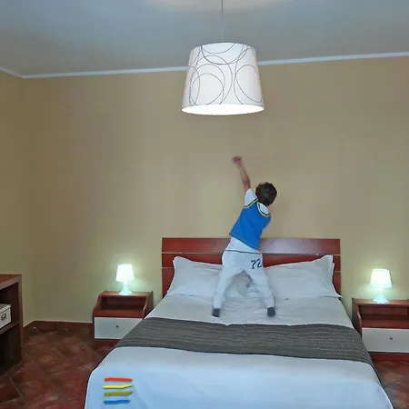 Politi Aparthotel 3*