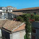 Apart-hotel Politi 3*